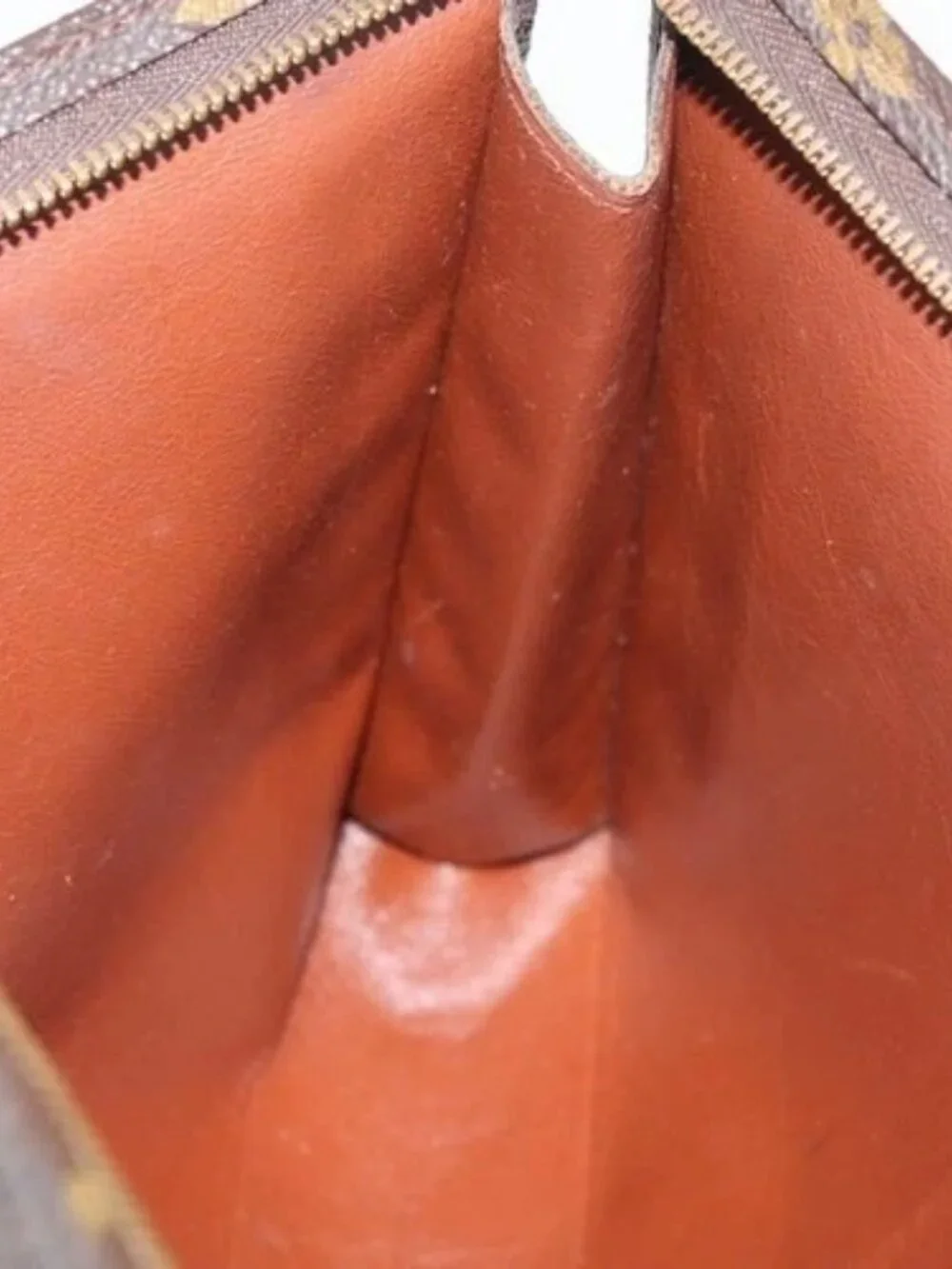 LOUIS VUITTON Monogram Poche Toilette 26 Pouch